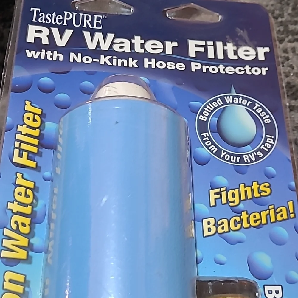 Camco TastePure RV Water Filter With No-Kink Hose Protection #40043 - Picture 6 of 7